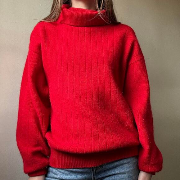 Vintage White Wheeler & Martha Red Turtleneck Sweater Medium 80s Lambswool - Picture 3 of 3